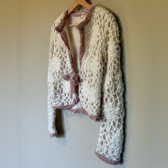 3/$25 Anthropologie x Moth Women’s Velvet Trim Crotchet Sweater, Size Medium - Picture 2 of 6